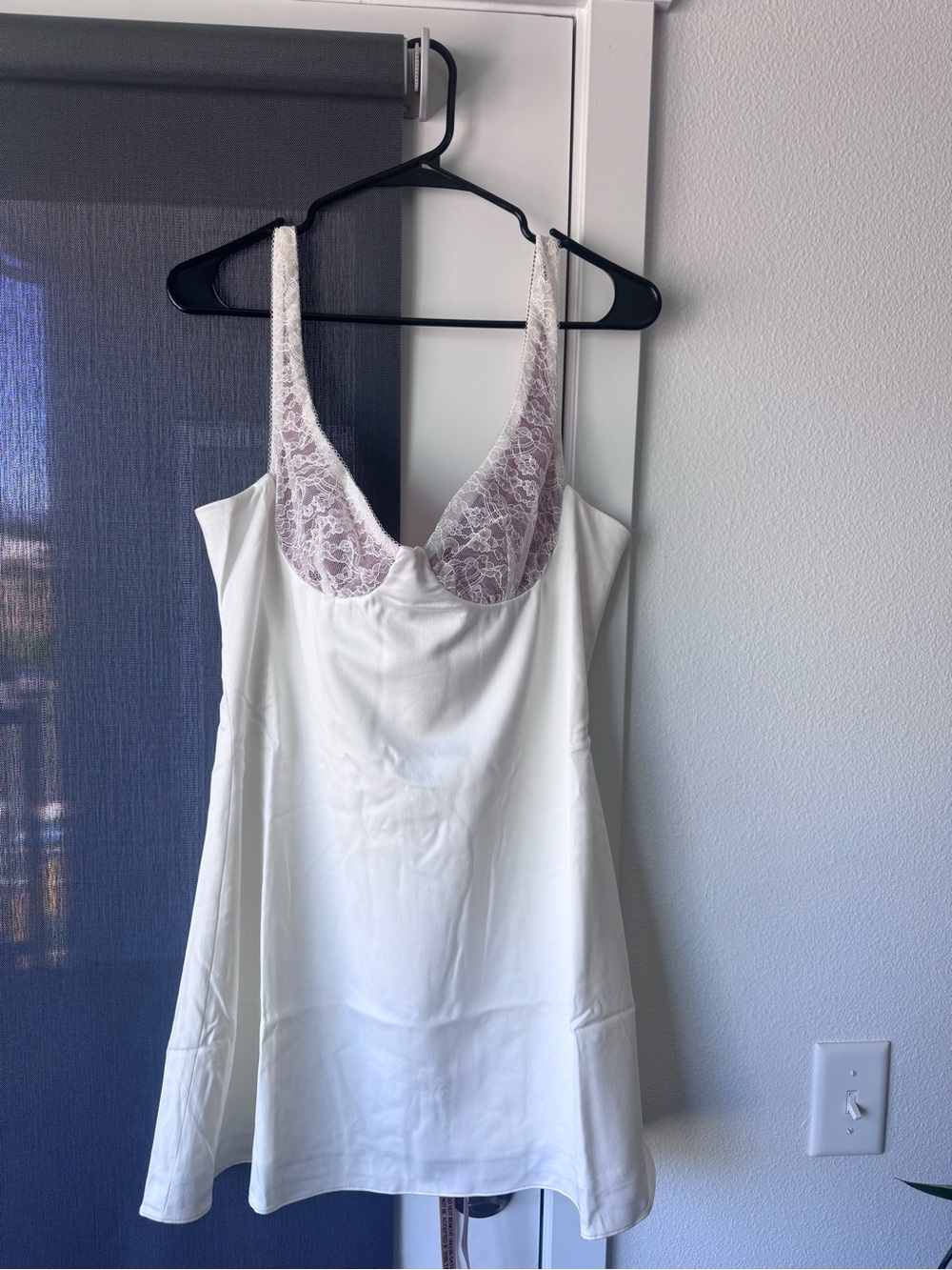 House of CB- Cassandra Lace Cup Mini Dress L+